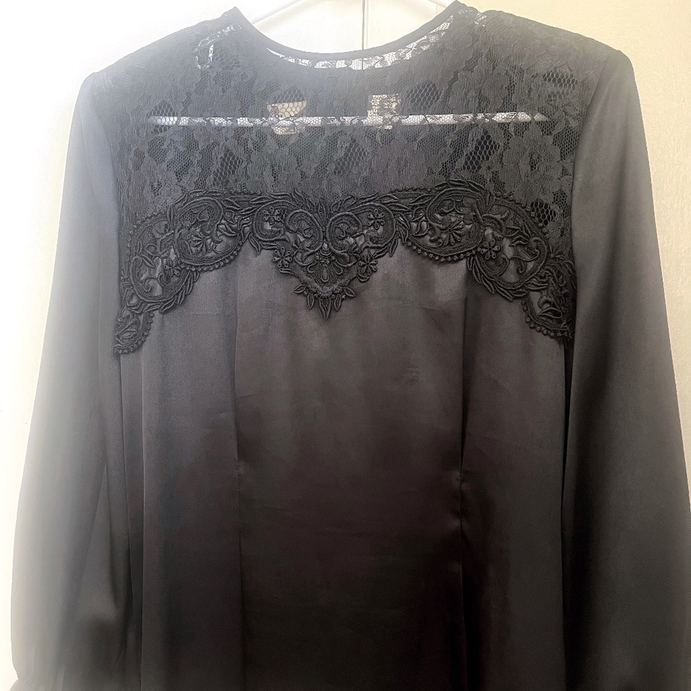 Vintage Nilani Romantic Black Button Down Back Blouse